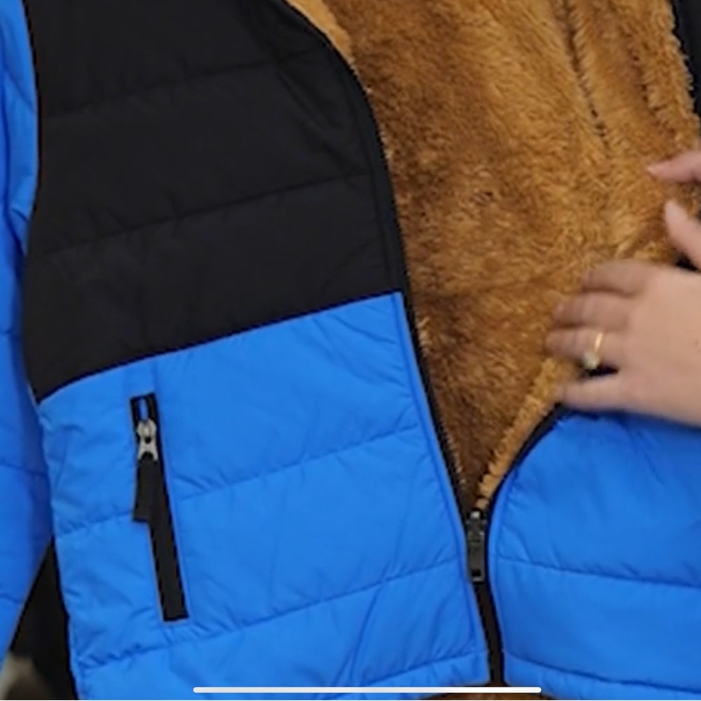 North Face “Mount Chimbo” jacket - Picture 2 of 3